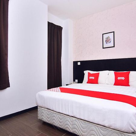 Super Oyo 43959 Astana Hotel Tawau Bagian luar foto