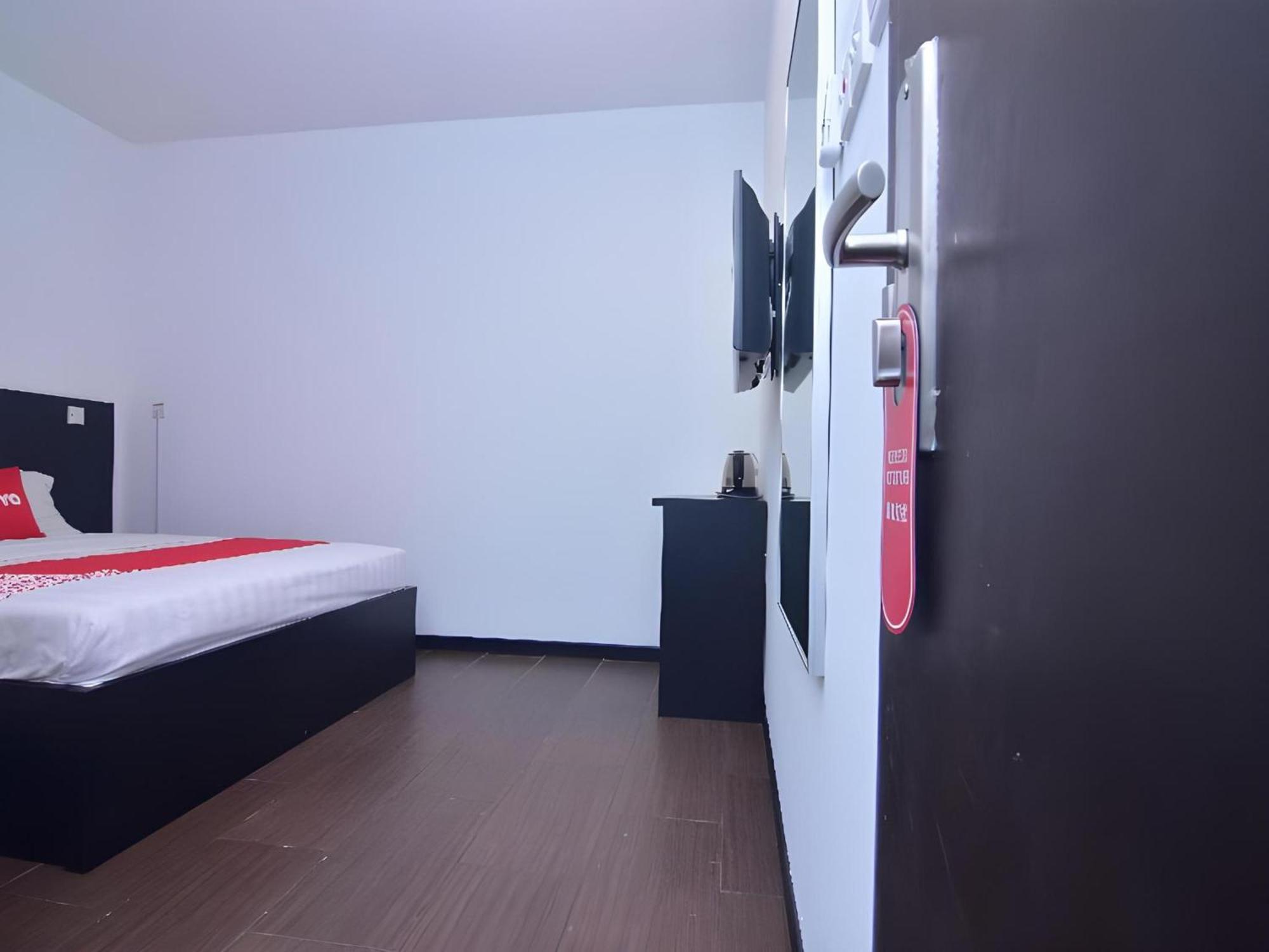 Super Oyo 43959 Astana Hotel Tawau Bagian luar foto
