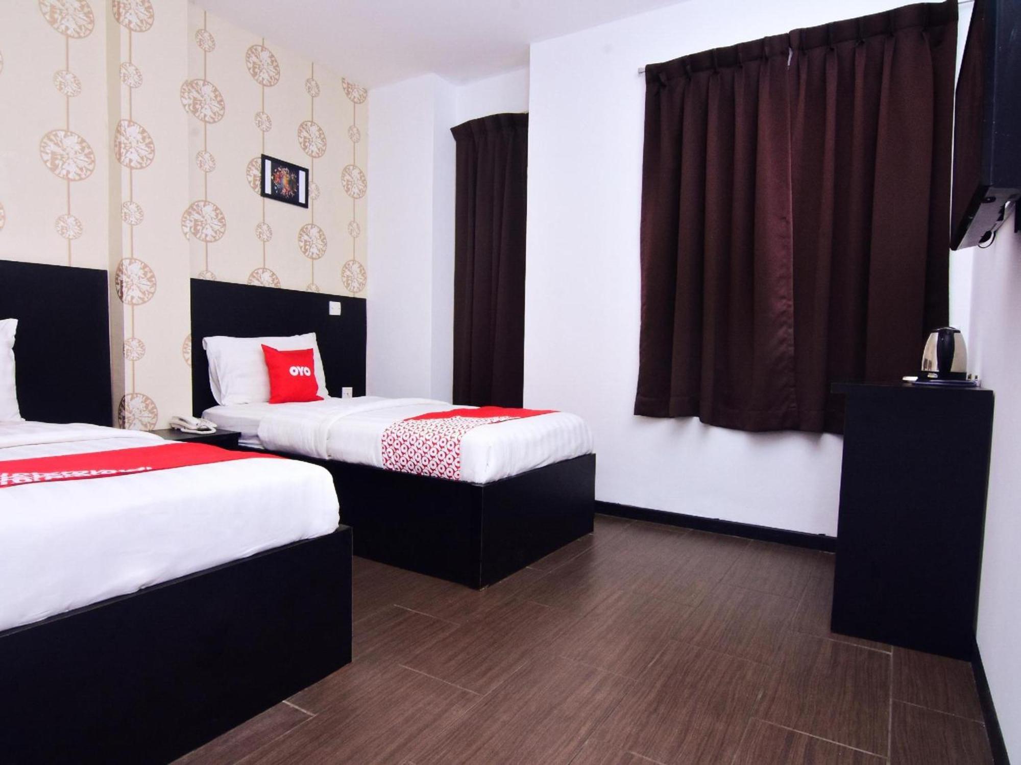 Super Oyo 43959 Astana Hotel Tawau Bagian luar foto