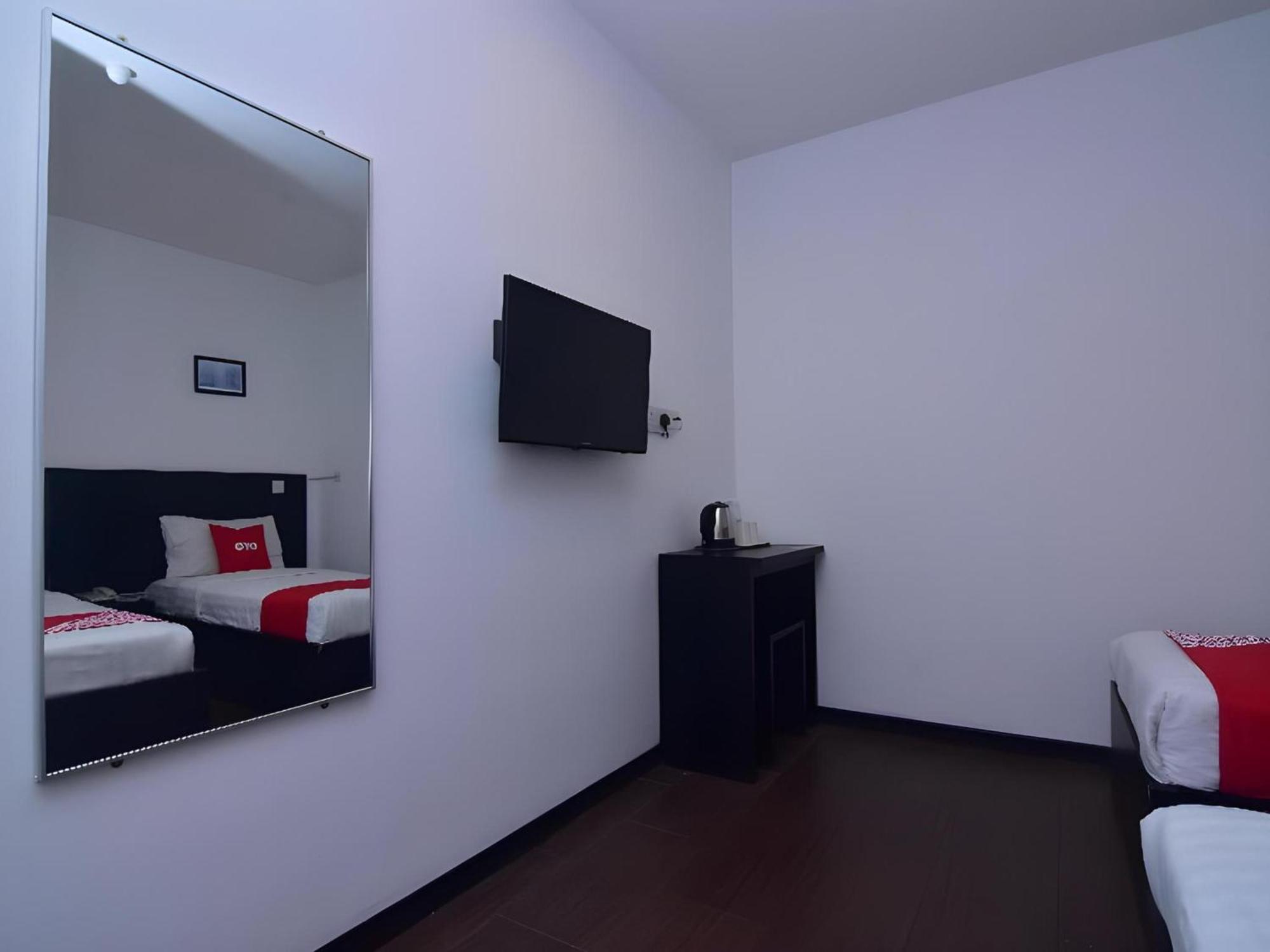 Super Oyo 43959 Astana Hotel Tawau Bagian luar foto
