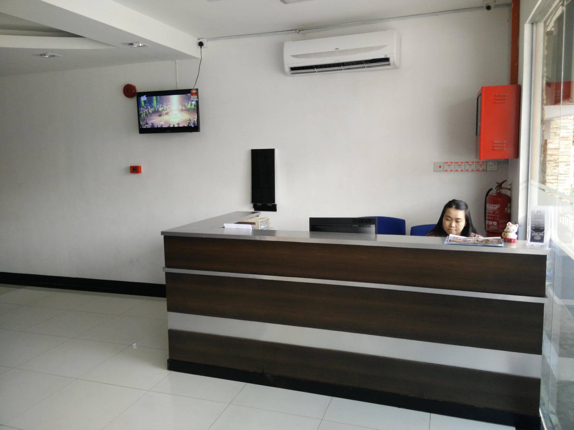 Super Oyo 43959 Astana Hotel Tawau Bagian luar foto